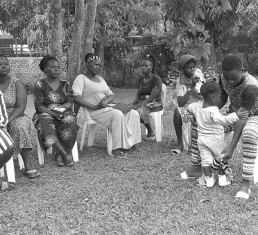 Mama Arise market day